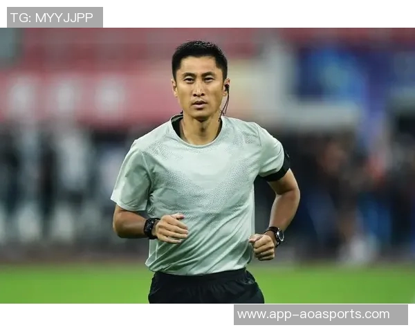 中国足球在世俱杯的亮相周通与马宁展现独特风采与实力