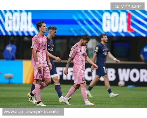 巴黎圣日耳曼在这款游戏中展现惊心动魄的战略横扫全场的精彩表现