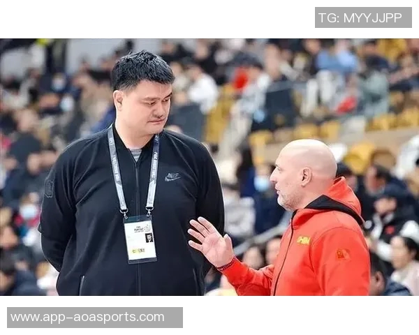 姚明领衔中国男篮对决日本队的精彩比赛回顾与分析